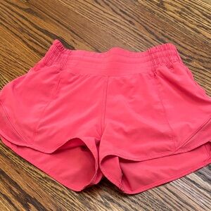 Lululemon 2.5 inch Hotty Shorts